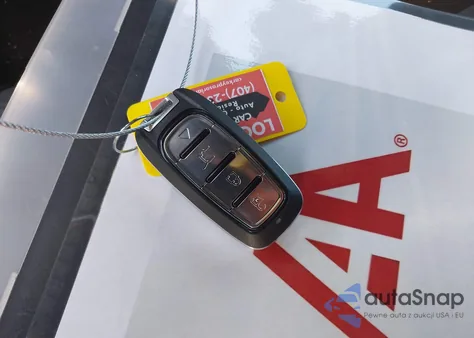 2018 Jeep Grand Cherokee Laredo E 4X4 z USA, uszkodzony, nr VIN 1C4RJFAG4JC378065